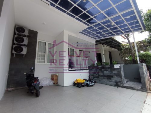 Dijual Rumah komplek Cibubur Residence Hadap Utara #VR885