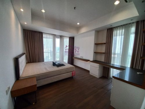 Dijual Apartemen The Royale Springhill Kemayoran 2+1BR Luas 165m2 #VR1066