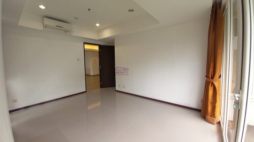 Disewakan Apartemen The Royale Springhill Kemayoran 2+1BR Luas 165m2 #VR800