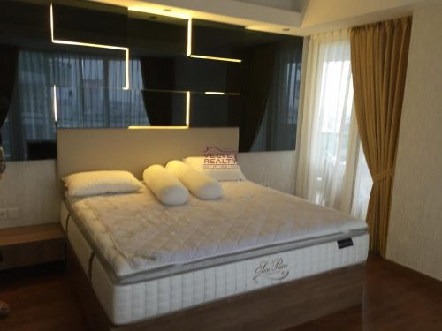 Disewakan Apartemen The Royale Springhill Kemayoran 3+1BR Luas 196m2 #VR1085