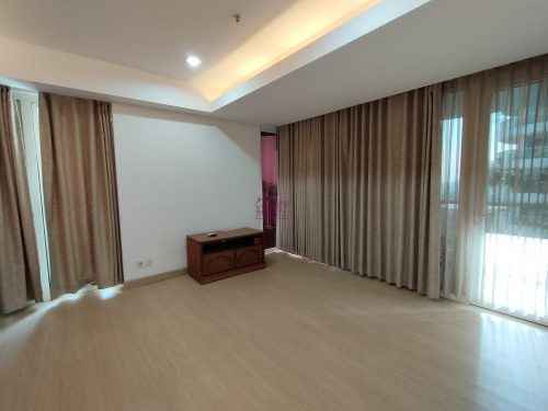 Dijual Apartemen The Royale Springhill Kemayoran 3+1BR Luas 196m2 #VR1082