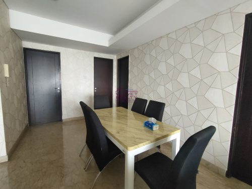 Dijual Apartemen The Royale Springhill Kemayoran 3+1BR Luas 196m2 #VR1096