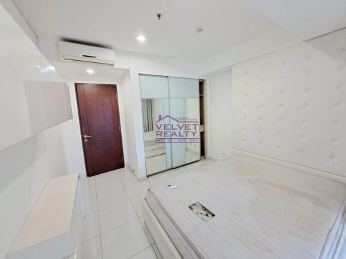 Dijual Apartemen The Royale Springhill Kemayoran 2+1BR Luas 165m2 #VR1089