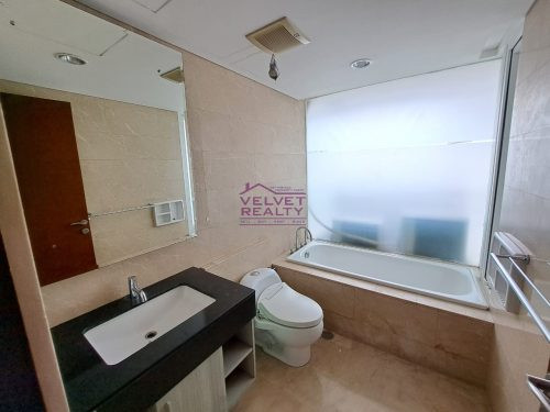 Dijual Apartemen The Royale Springhill Kemayoran 2+1BR Luas 165m2 #VR1089