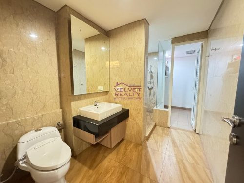 Dijual Apartemen The Royale Springhill Kemayoran 1BR Luas 79m2 #VR1091