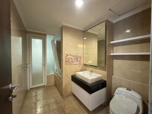 Dijual Apartemen The Royale Springhill Kemayoran 1BR Luas 79m2 #VR1092