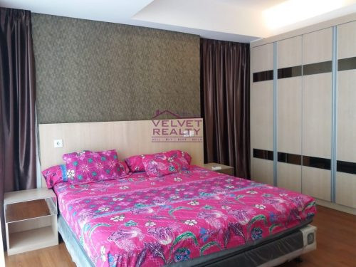 Disewakan Apartemen The Royale Springhill Kemayoran 3+1BR Luas 196m2 #VR1100