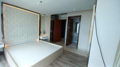 Disewakan Apartemen Springhill Terrace Kemayoran 3+1BR Luas 100m2 #VR1103