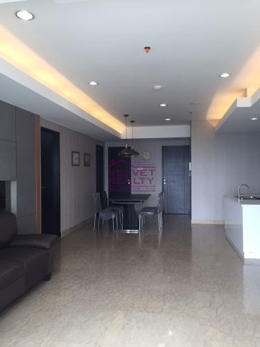 Disewakan Apartemen The Royale Springhill Kemayoran 3+1BR Luas 196m2 #VR221