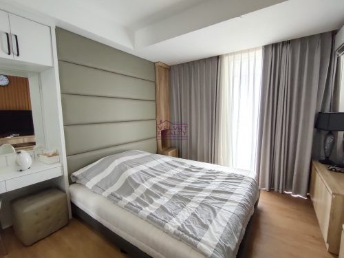 Disewakan Apartemen The Royale Springhill Kemayoran 2+1BR Luas 165m2 #VR1106