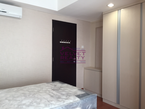 Disewakan Apartemen The Royale Springhill Kemayoran 3+1BR Luas 196m2 #VR221