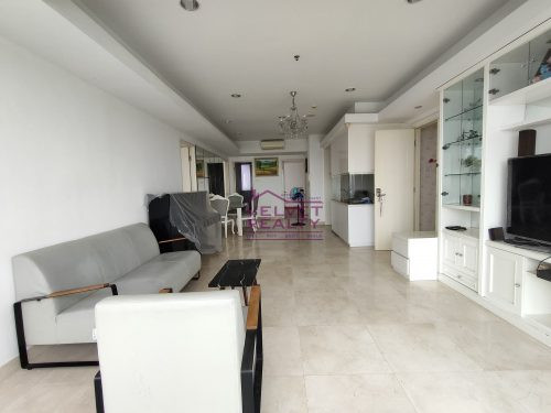 Disewakan Apartemen The Royale Springhill Kemayoran 3+1BR Luas 196m2 #VR1111