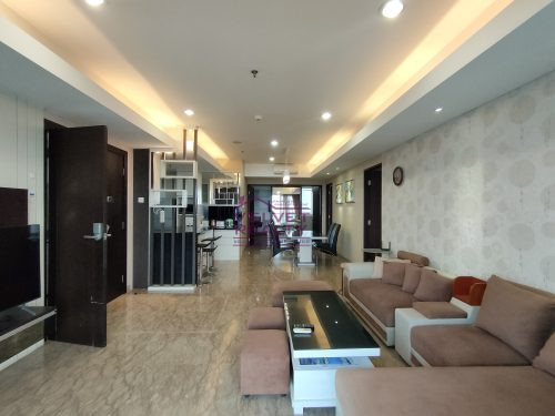 Disewakan Apartemen The Royale Springhill Kemayoran 3+1BR Luas 196m2 #VR1122