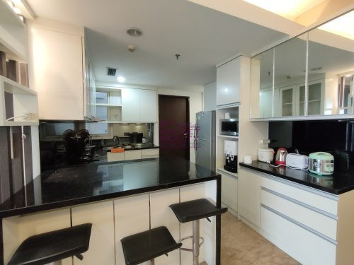 Disewakan Apartemen The Royale Springhill Kemayoran 3+1BR Luas 196m2 #VR1122