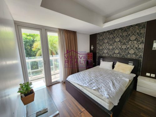 Dijual Apartemen Royale Springhill Kemayoran 1BR Luas 79m2 #VR969
