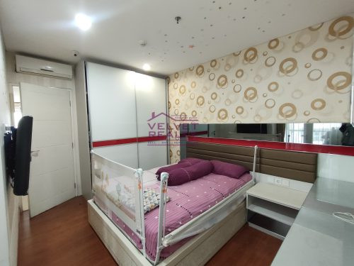 Disewakan Apartemen Royale Springhill Kemayoran 3+1BR Luas 196m2 #VR1133