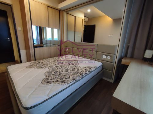 Disewakan Apartemen Royale Springhill Kemayoran 3+2BR Luas 192m2 #VR1033