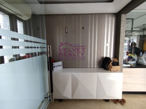 Disewakan Apartemen Royale Springhill Kemayoran 2+1BR Luas 196m2 #VR1137