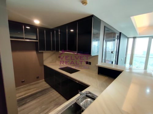 Dijual Apartemen Royale Springhill Kemayoran 2+1BR Luas 196m2 #VR1142