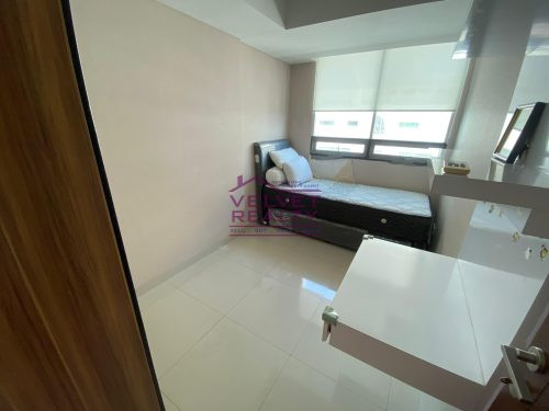 Disewakan Apartemen Springhill Terrace Kemayoran 3+1BR Luas 100m2 #VR1144