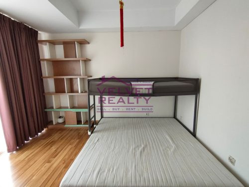 Disewakan Apartemen Royale Springhill Kemayoran 3 BR Luas 196m2 #VR1143