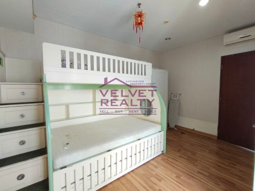 Disewakan Apartemen Royale Springhill Kemayoran 3 BR Luas 196m2 #VR1143