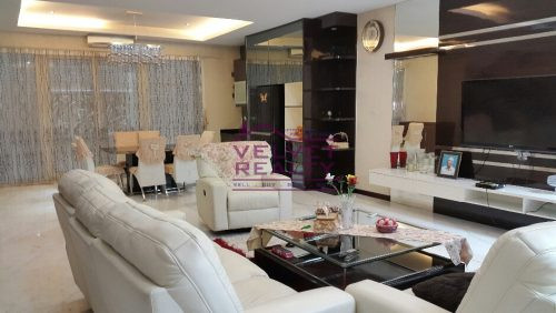 Disewakan Townhouse Springhill Golf Residence Luas 250m2 4 Lantai #VR930