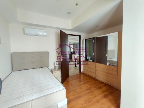 Disewakan Apartemen Royale Springhill Kemayoran 3+1BR Luas 196m2 #VR1156